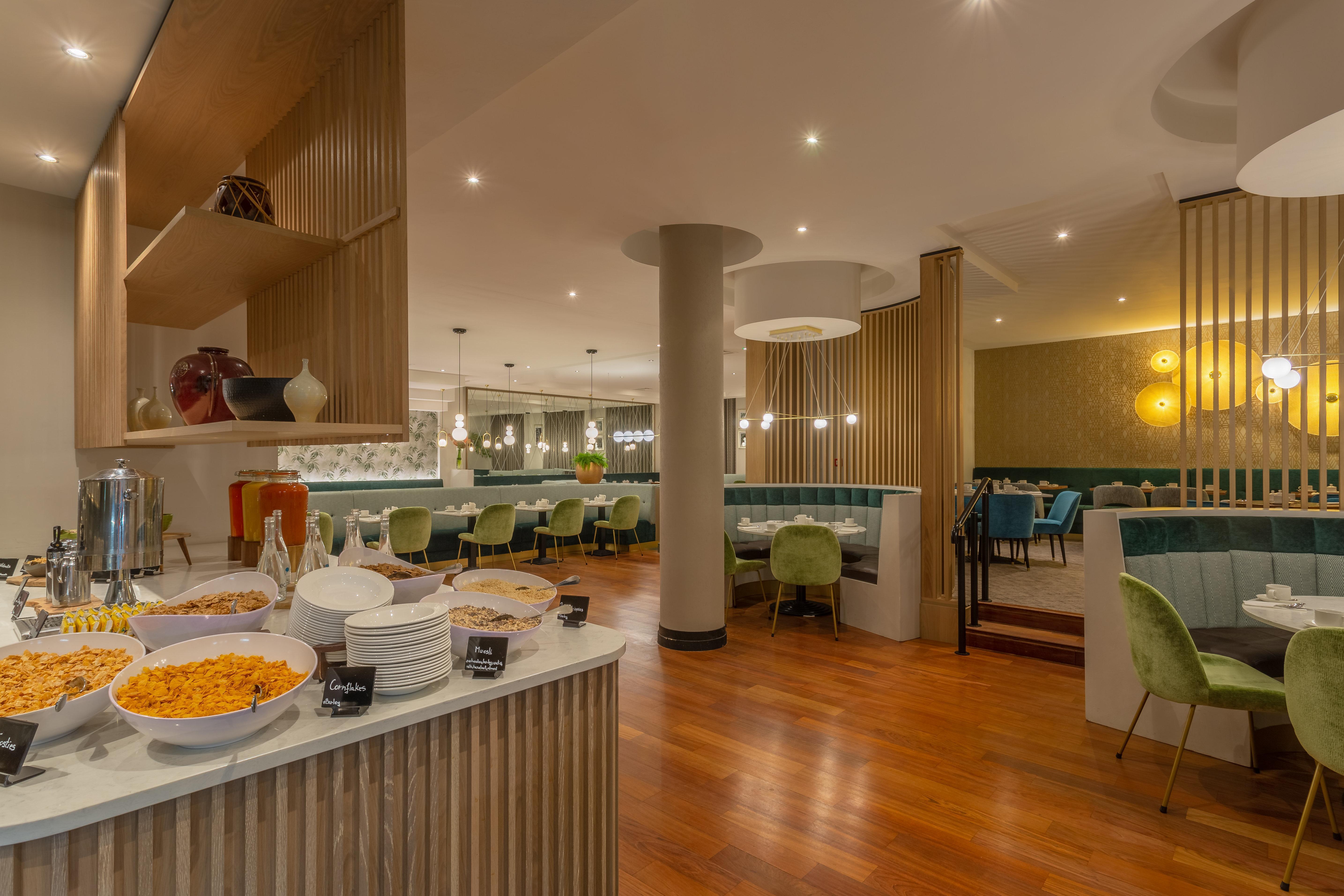 Hotel Crowne Plaza Dublin Airport By Ihg Santry Esterno foto