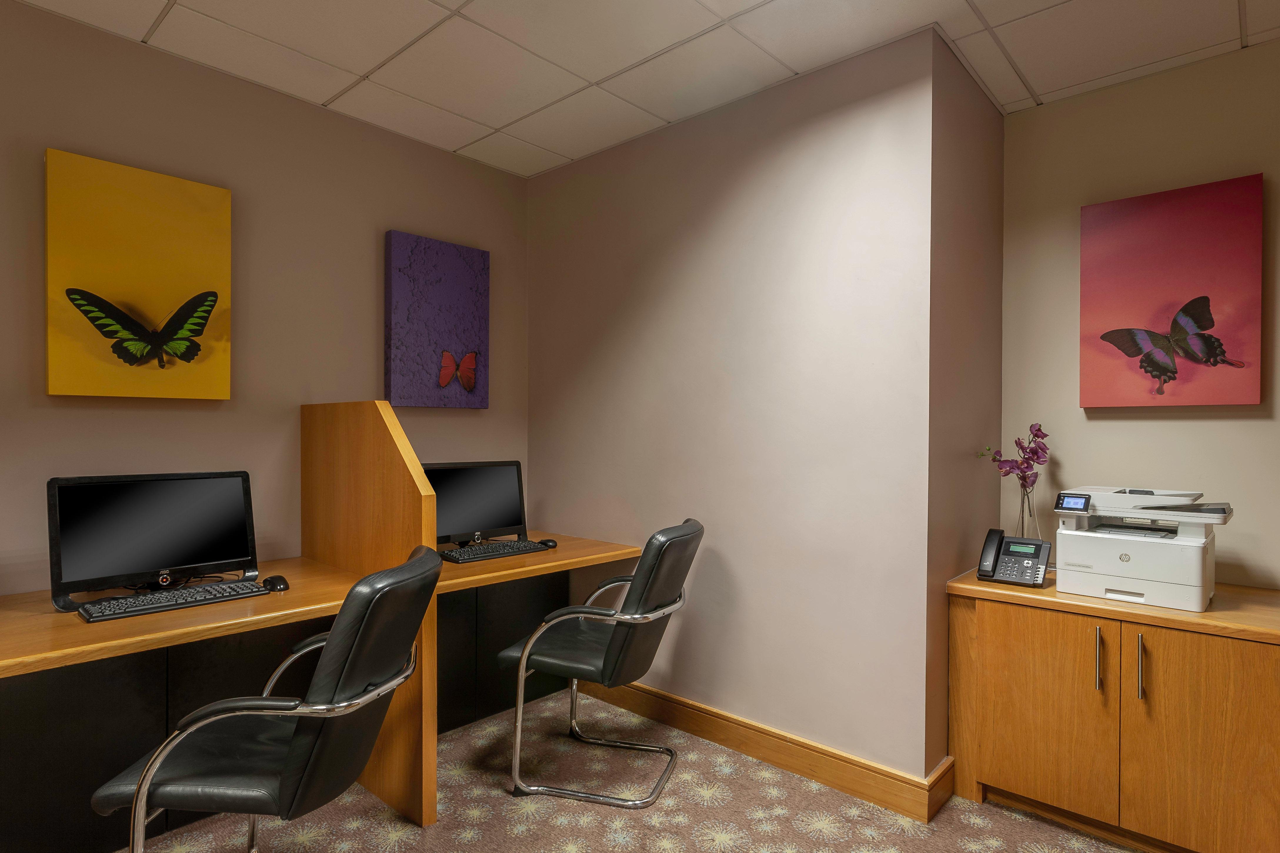 Hotel Crowne Plaza Dublin Airport By Ihg Santry Esterno foto