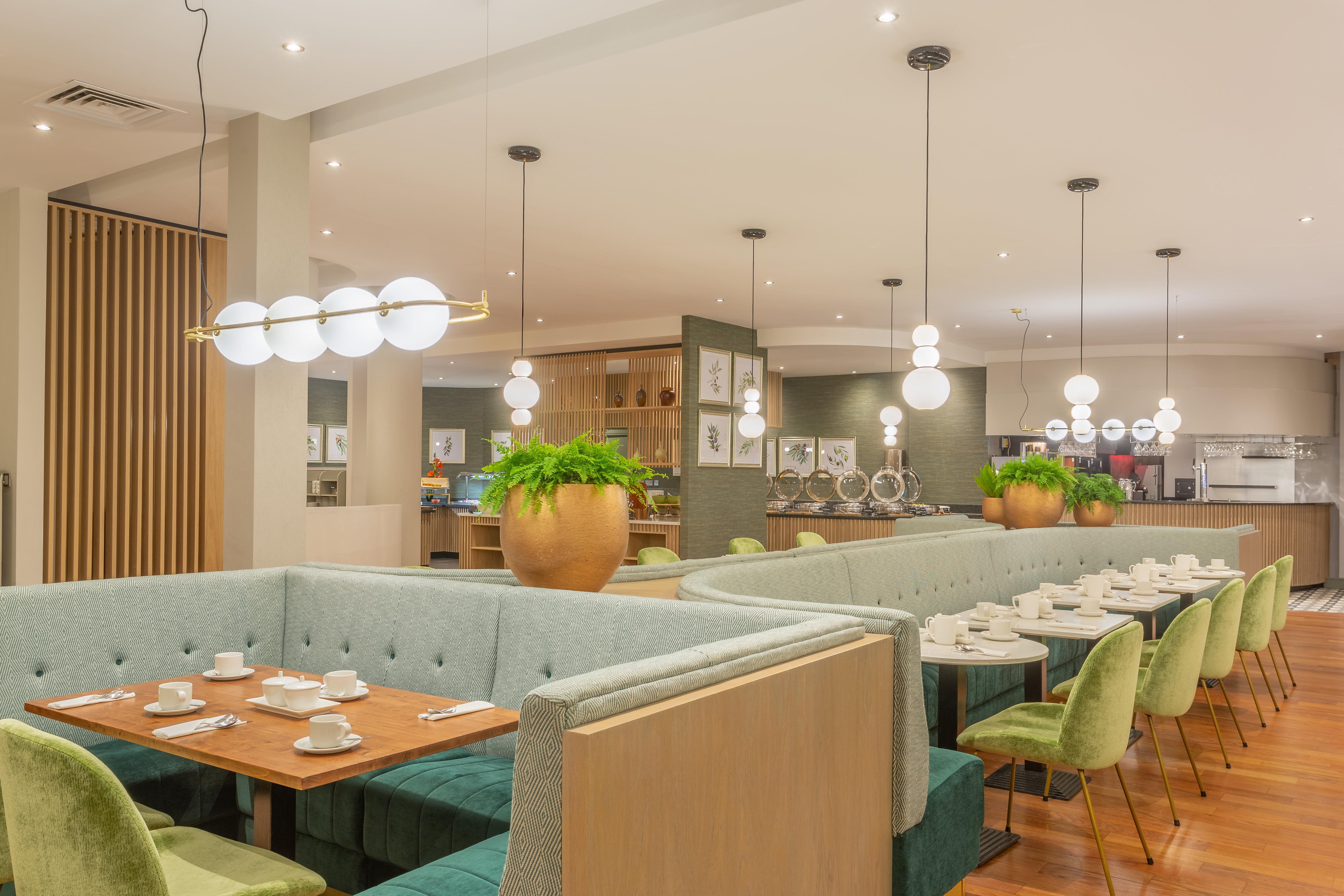 Hotel Crowne Plaza Dublin Airport By Ihg Santry Esterno foto