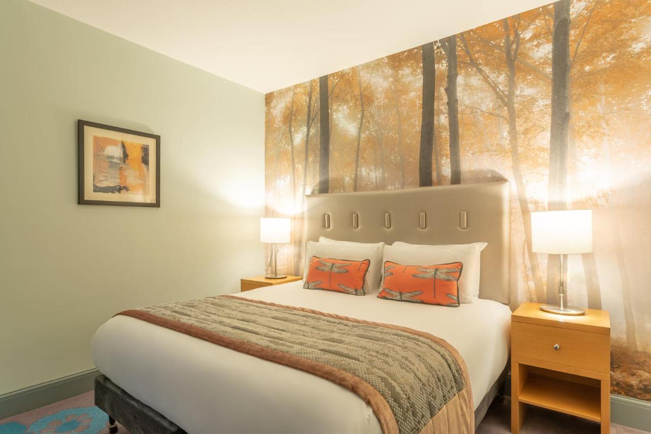 Hotel Crowne Plaza Dublin Airport By Ihg Santry Esterno foto